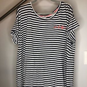 Crown and Ivy Out of Office Tee